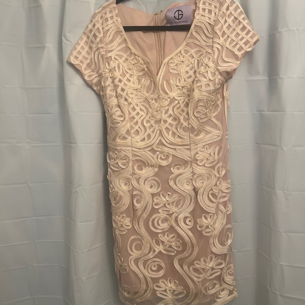 Elegant Cream Lace Dress